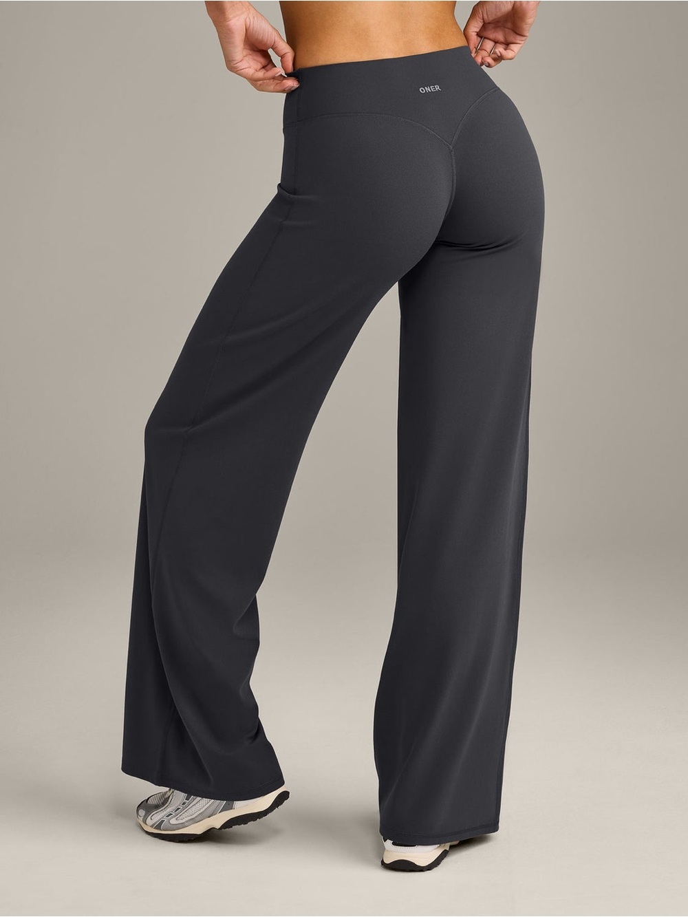 Oner Active Softmotion Straight Leg Pants Coal XS NWT